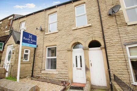 Kiln Lane, 3 bedroom Mid Terrace House to rent, &pound;895 pcm