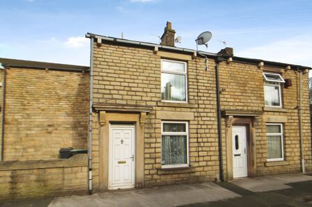 2 bedroom End Terrace House for sale