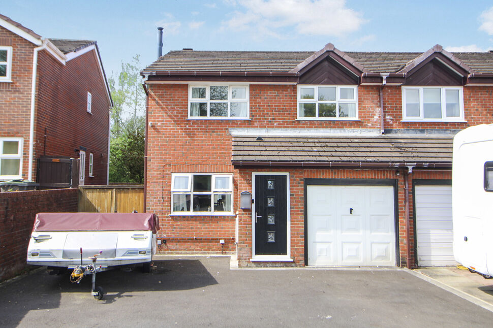 Main image of 3 bedroom Semi Detached House for sale, Wharncliffe Close, Hadfield, Derbyshire, SK13