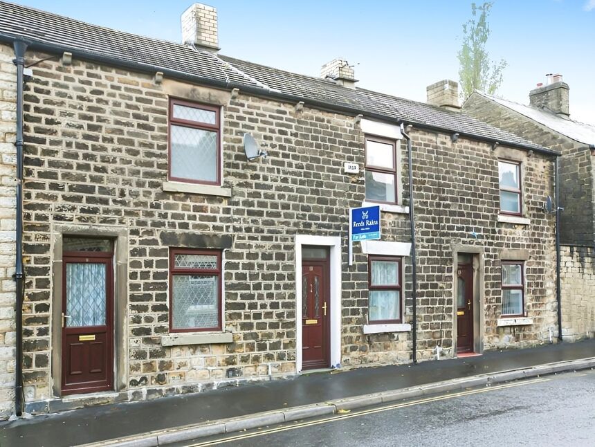 Main image of 2 bedroom Mid Terrace House to rent, Sheffield Road, Glossop, Derbyshire, SK13