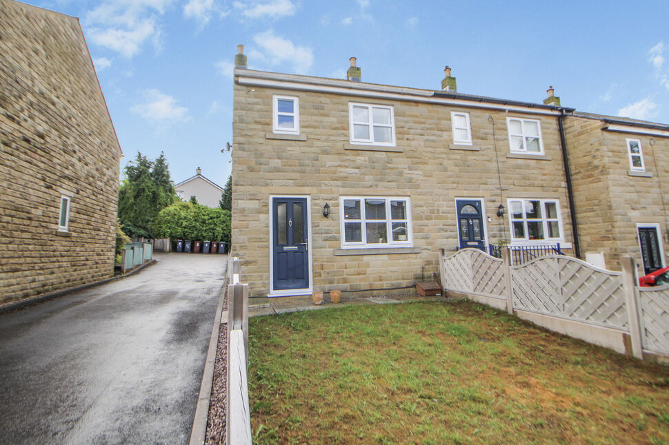 Main image of 2 bedroom End Terrace House for sale, Whitfield Wells, Glossop, Derbyshire, SK13