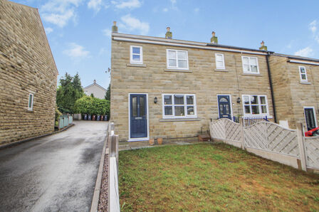 2 bedroom End Terrace House for sale