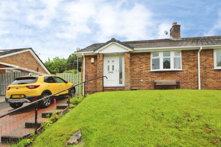 2 bedroom Semi Detached Bungalow for sale