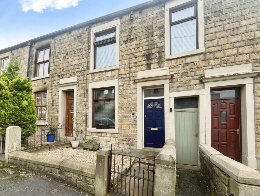 Main image of 2 bedroom Mid Terrace House to rent, Stanyforth Street, Hadfield, Derbyshire, SK13