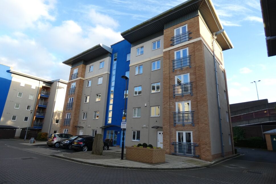 Main image of 2 bedroom Flat to rent, Knightsbridge Court, Gosforth, Newcastle Upon Tyne, NE3