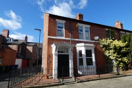 Treherne Road, 3 bedroom End Terrace House to rent, &pound;1,450 pcm