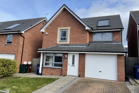 Byrewood Walk, 3 bedroom Detached House to rent, £1,200 pcm