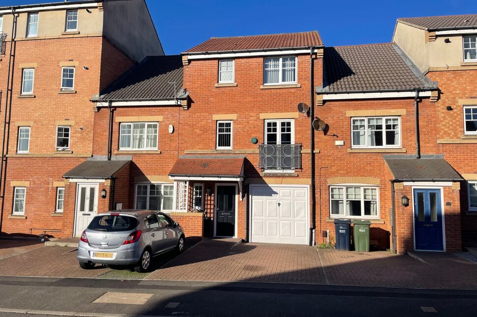 Main image of 4 bedroom Mid Terrace House to rent, Foster Drive, Gateshead, Tyne and Wear, NE8
