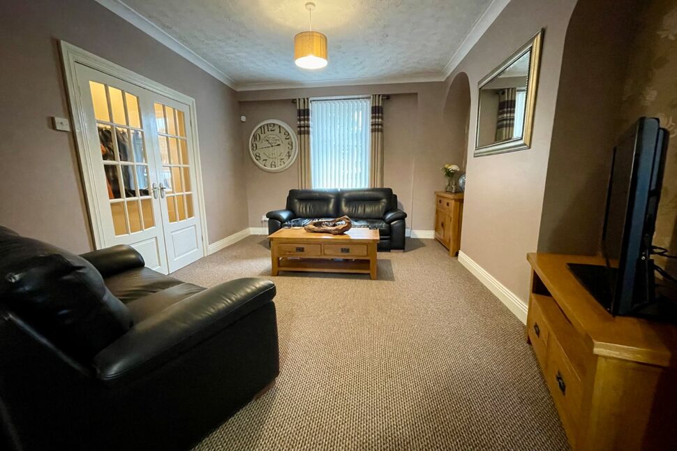 3 bedroom Mid Terrace House for sale, Lambert Square, Coxlodge, NE3 £