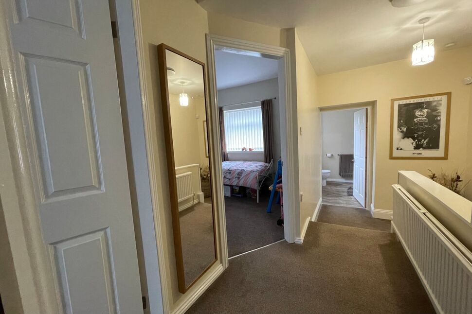 3 bedroom Mid Terrace House for sale, Lambert Square, Coxlodge, NE3 £