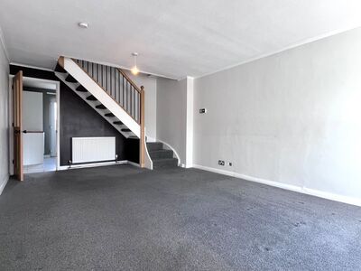 2 bedroom End Terrace House for sale