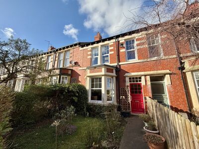 Otterburn Avenue, 3 bedroom Mid Terrace House for sale, £380,000