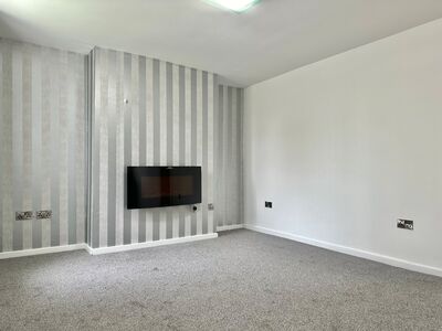 Park Avenue, 2 bedroom  Flat for sale, £99,950