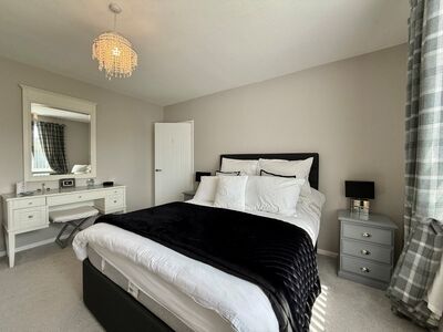 2 bedroom Semi Detached Bungalow for sale