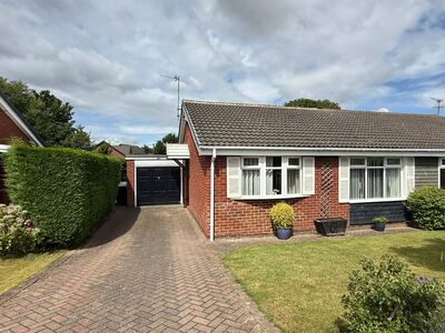 2 bedroom Semi Detached Bungalow for sale