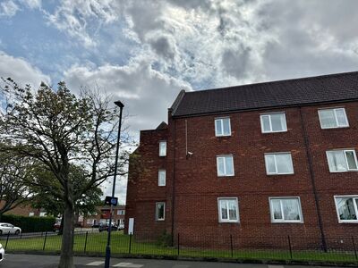 2 bedroom  Flat for sale