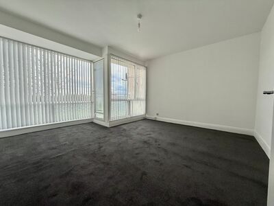 2 bedroom  Flat for sale