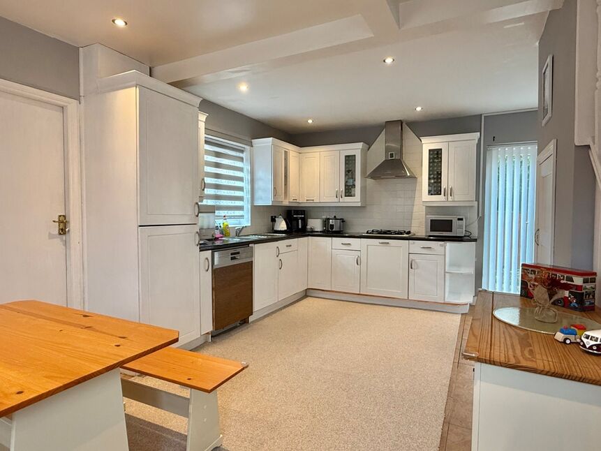 Main image of 3 bedroom End Terrace House to rent, Sheringham Avenue, Newcastle upon Tyne, Tyne and Wear, NE3