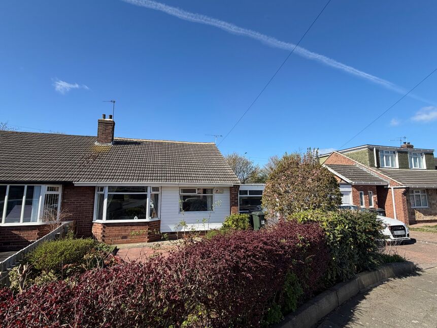 2 bedroom Semi Detached Bungalow for sale