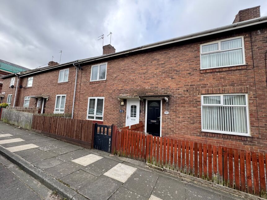 2 bedroom Mid Terrace House for sale