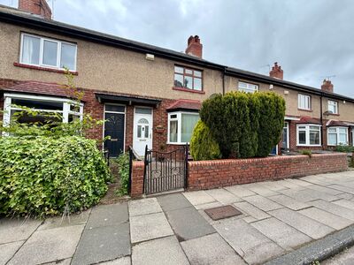 2 bedroom Mid Terrace House for sale