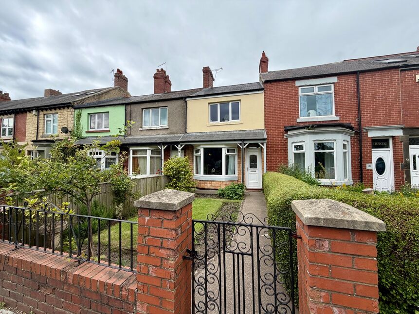2 bedroom Mid Terrace House for sale