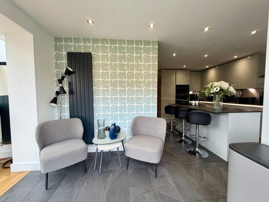 Lounge Area / Conservatory