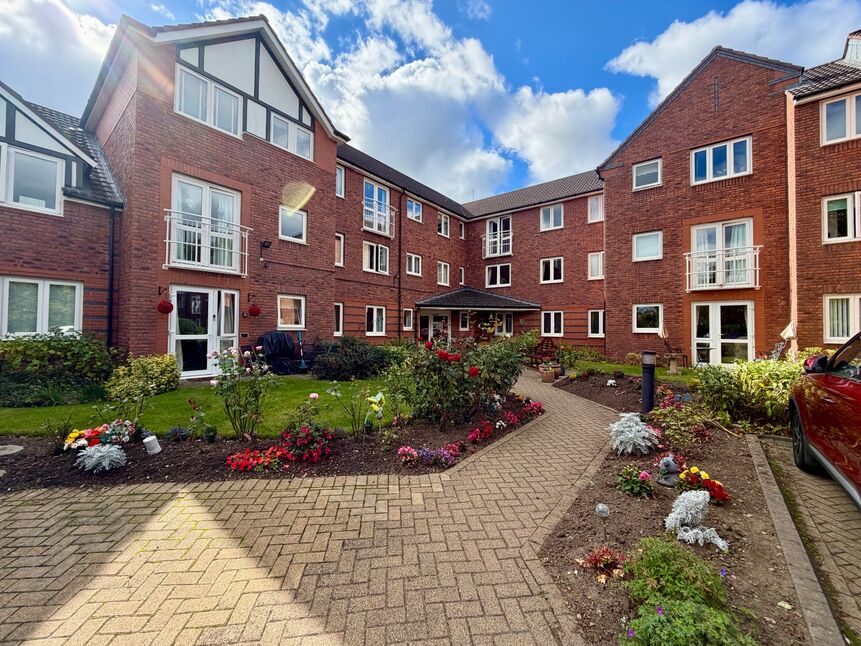 Main image of 1 bedroom Flat for sale, Highbridge, Gosforth, Tyne and Wear, NE3