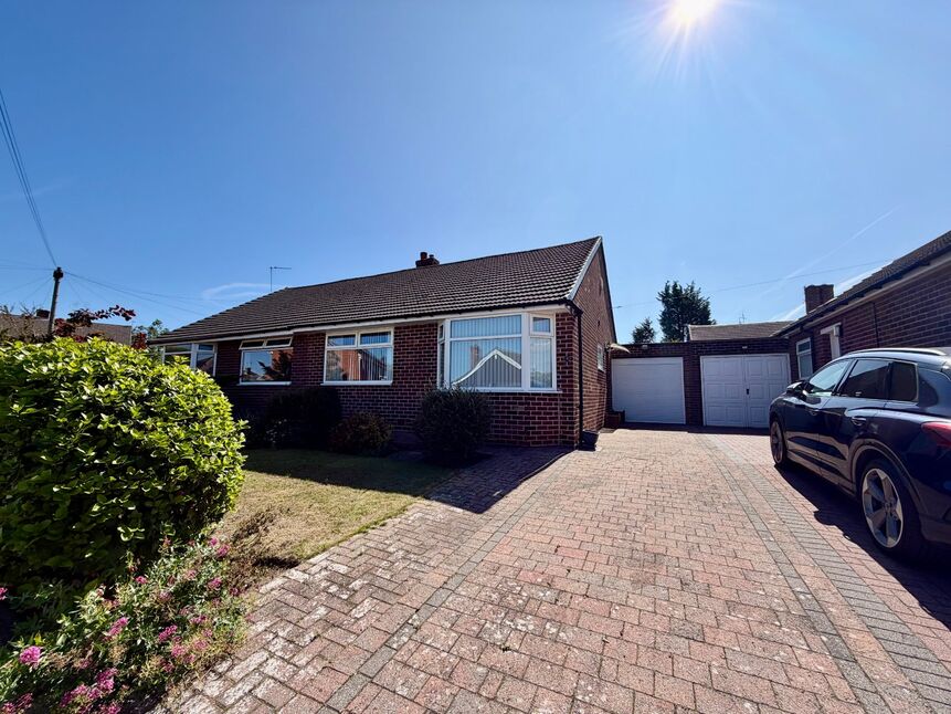 2 bedroom Semi Detached Bungalow for sale