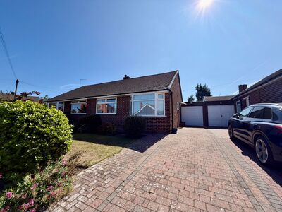 2 bedroom Semi Detached Bungalow for sale