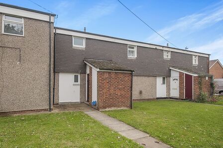 3 bedroom Mid Terrace Property to rent