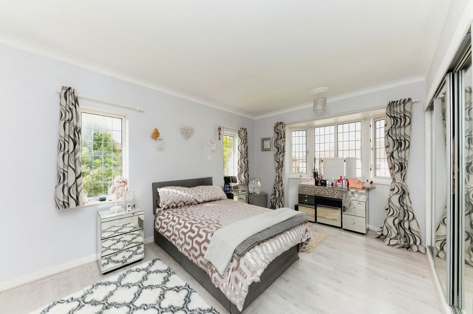 4 bedroom Detached House for sale, Devonshire Avenue, DN32 £350,000