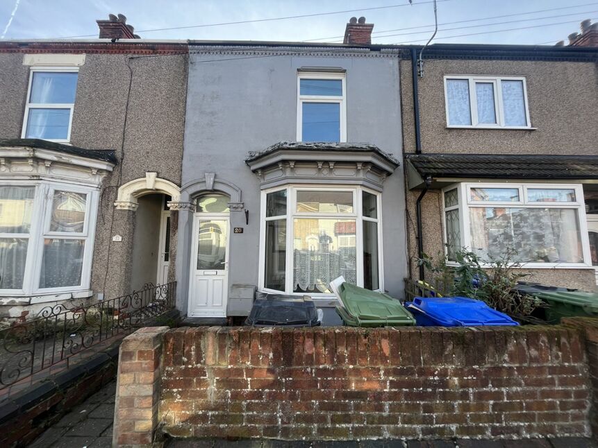 Main image of 3 bedroom Mid Terrace House to rent, Patrick Street, Grimsby, Lincolnshire, DN32
