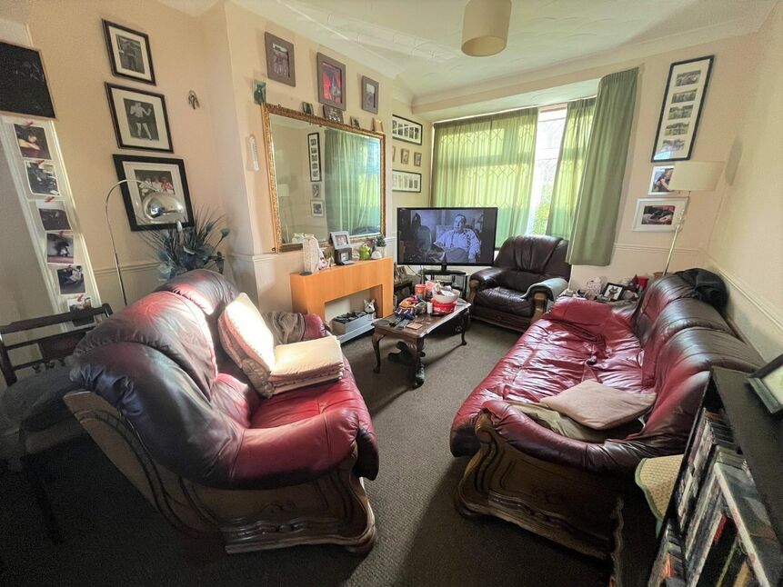 3 bedroom Mid Terrace House for sale, Spring Bank, Grimsby, DN34 £70,000