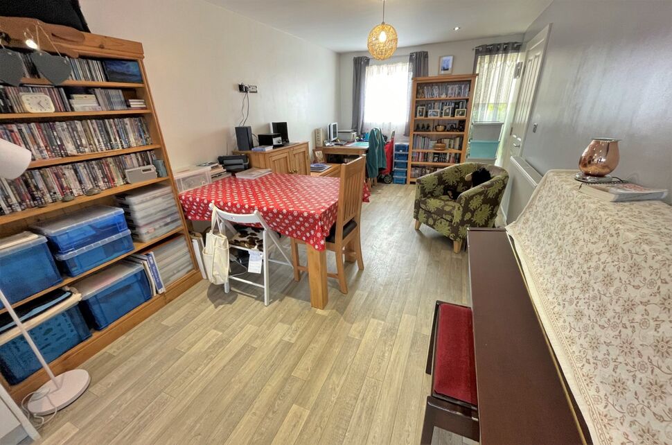 4 bedroom Mid Terrace House for sale, Suggitts Lane, Cleethorpes, DN35