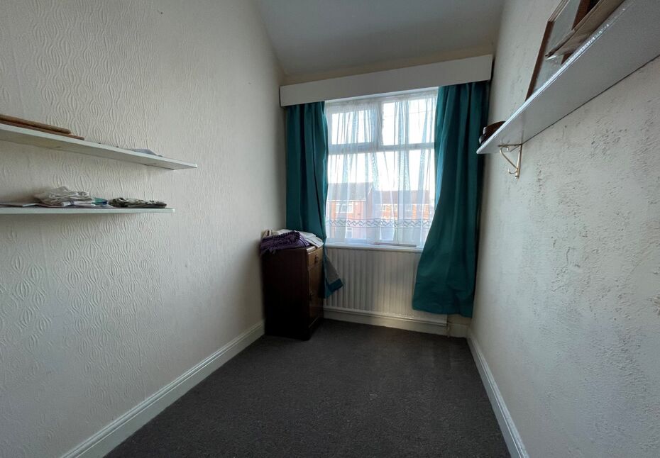 3 bedroom Mid Terrace House for sale, Spring Bank, Grimsby, DN34 £80,000