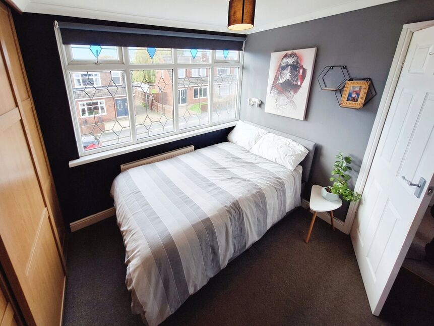 3 bedroom Semi Detached House to rent, Robert Close, Immingham, DN40 £850 pcm