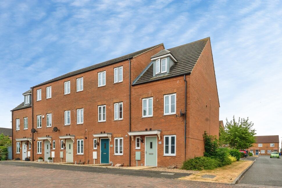 Main image of 3 bedroom End Terrace House for sale, Robert Pearson Mews, Grimsby, Lincolnshire, DN32