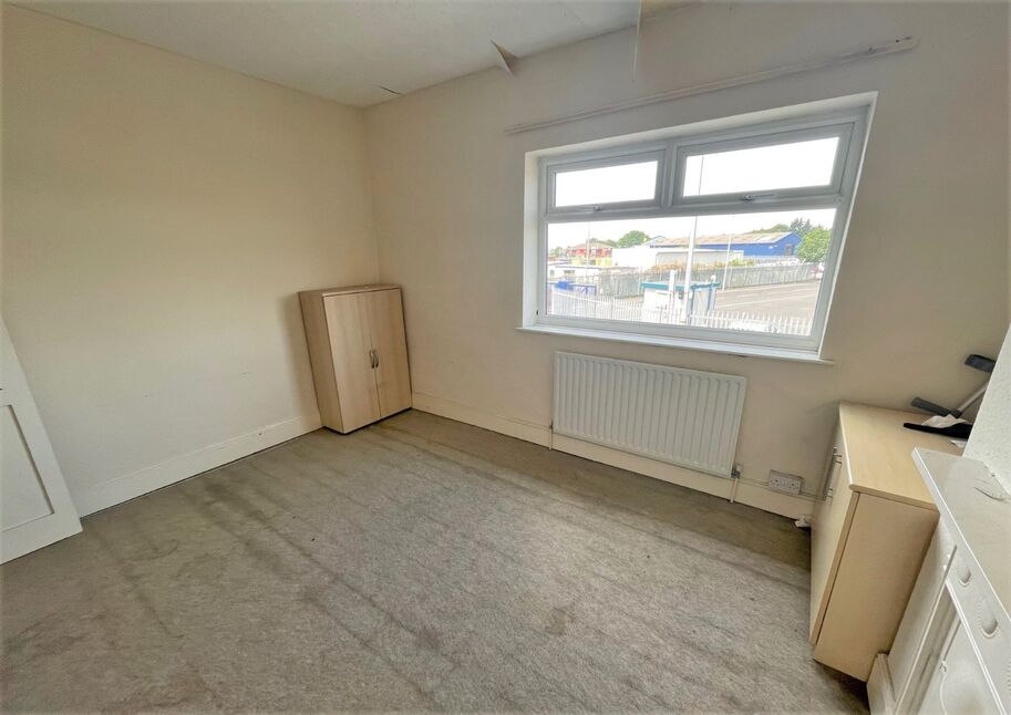 2 bedroom Mid Terrace House for sale, Armstrong Street, Grimsby, DN31