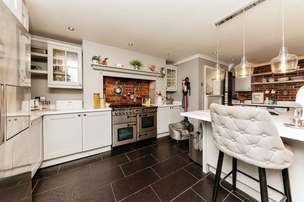 3 bedroom End Terrace House for sale, Henry Street, Grimsby, DN31 £