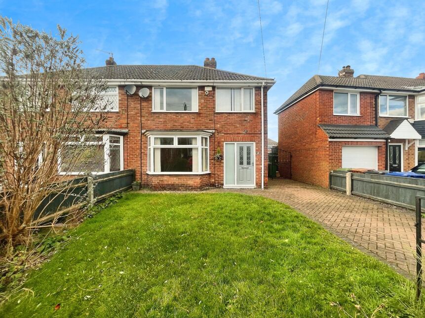 3 bedroom Semi Detached House for sale, Brookfield Road, Grimsby, DN33