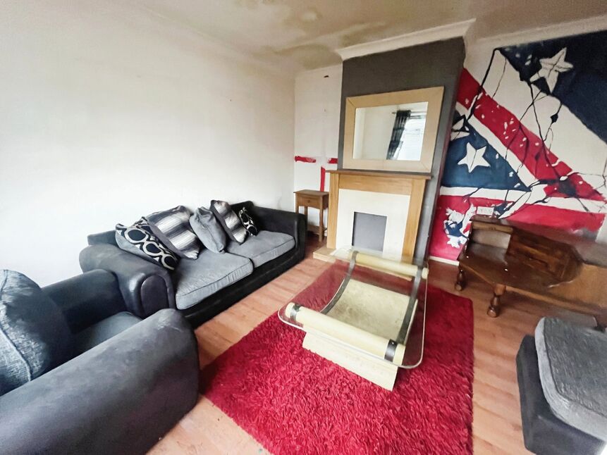 3 bedroom Semi Detached House for sale, Carnforth Crescent, Grimsby, DN34 £74,500