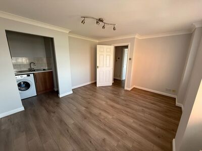 Victoria Street, 1 bedroom  Flat to rent, £535 pcm
