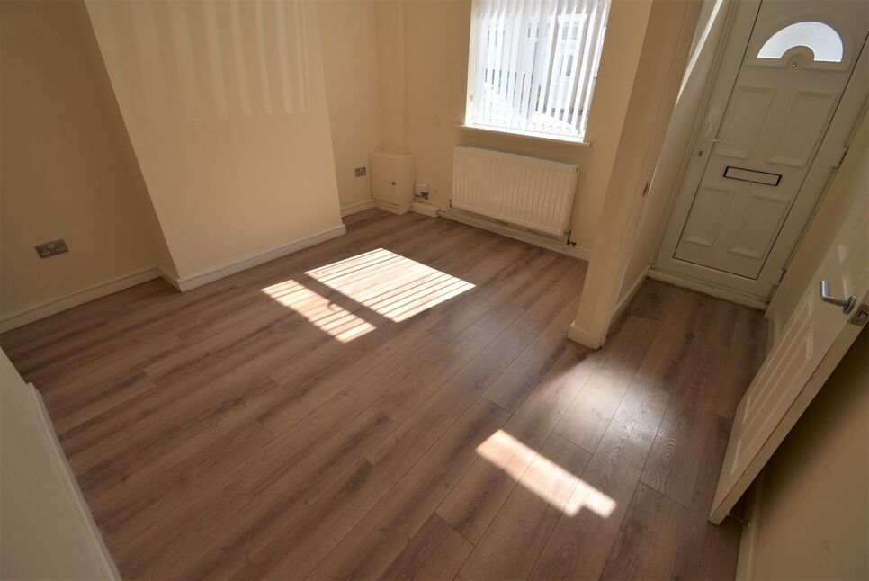 3 bedroom Mid Terrace House for sale, Harold Street, Grimsby, DN32 £