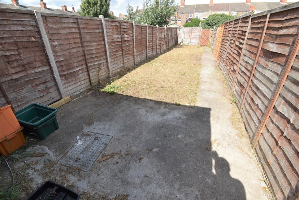 3 bedroom Mid Terrace House for sale, Harold Street, Grimsby, DN32 £