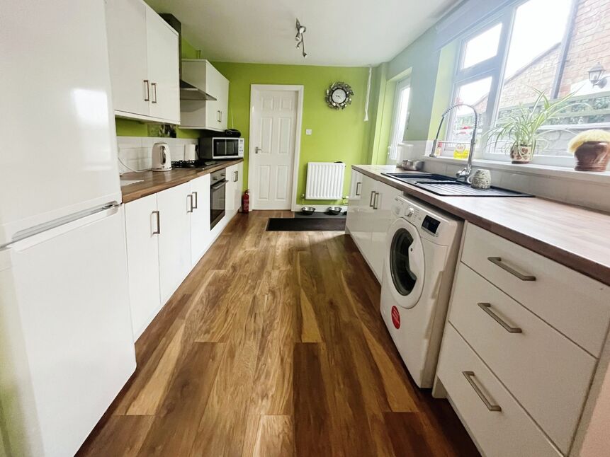 3 bedroom Mid Terrace House for sale, Roberts Street, Grimsby, DN32 £