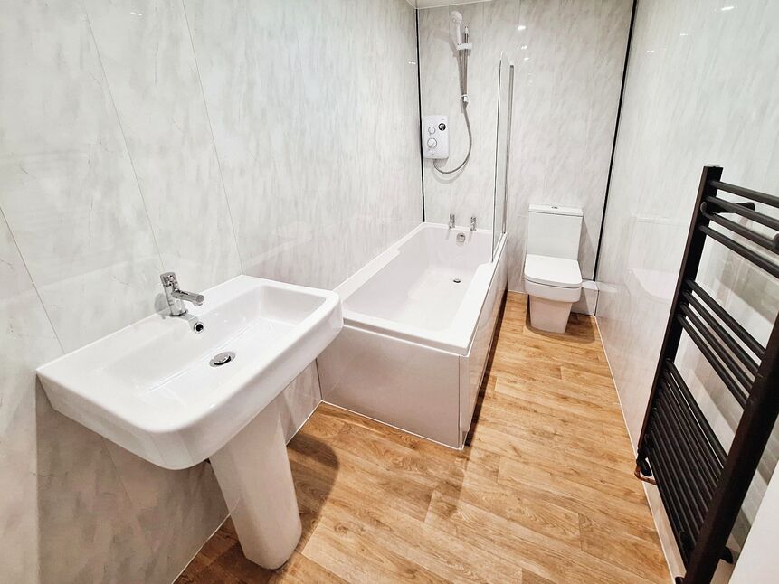 4 bedroom Mid Terrace House to rent, Worcester Avenue, Grimsby, DN34