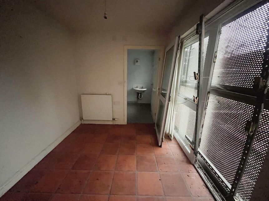 4 bedroom End Terrace House for sale, Tonbridge Walk, Grimsby, DN33 £