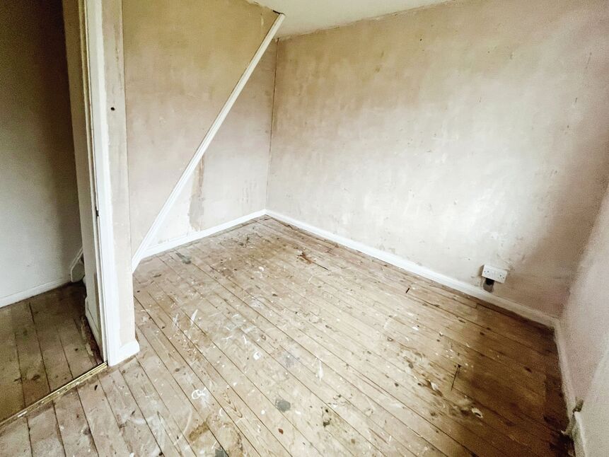 4 bedroom End Terrace House for sale, Tonbridge Walk, Grimsby, DN33 £