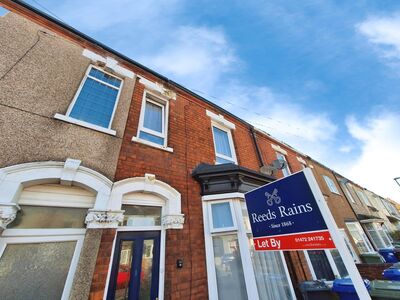 Weelsby Street, 2 bedroom  Flat to rent, £550 pcm